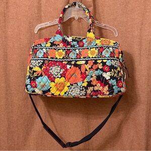 Vera Bradley Weekender in Happy Snails